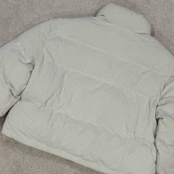 Cropped Corduroy Winter Jacket - Picture 6 of 6